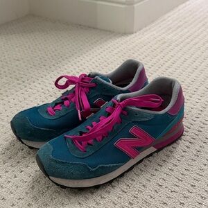 New Balance Women's Blue and Pink Sneakers